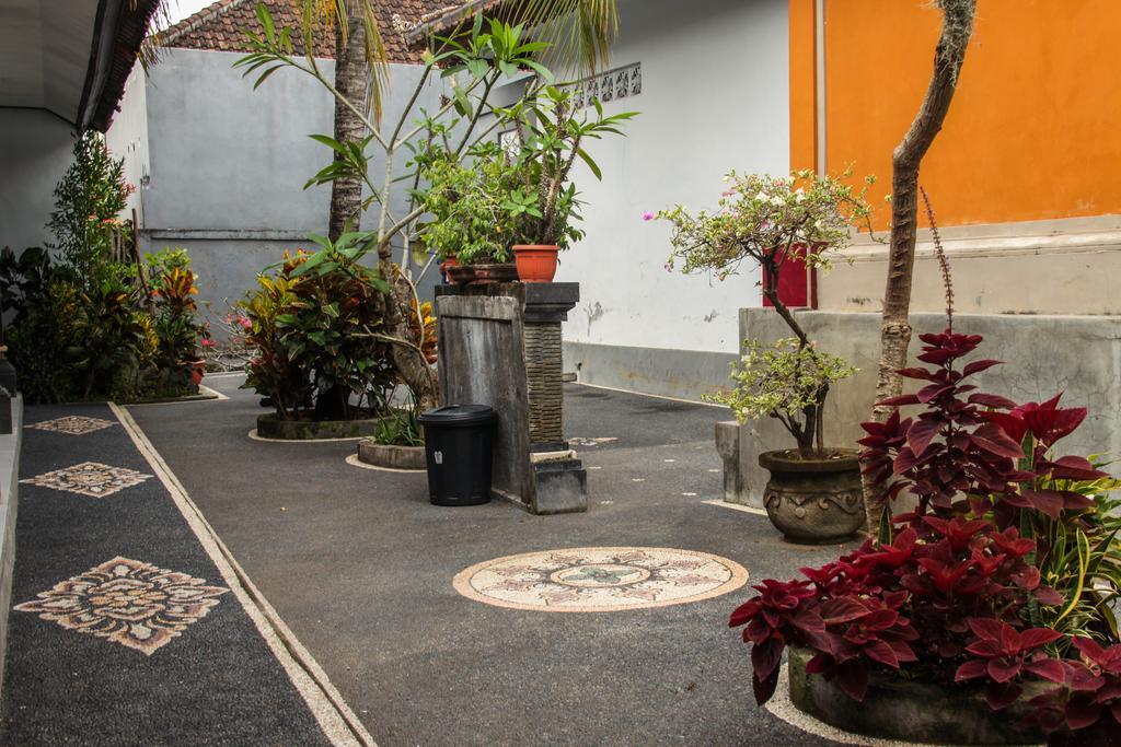 Nyoman Guesthouse Canggu ภายนอก รูปภาพ
